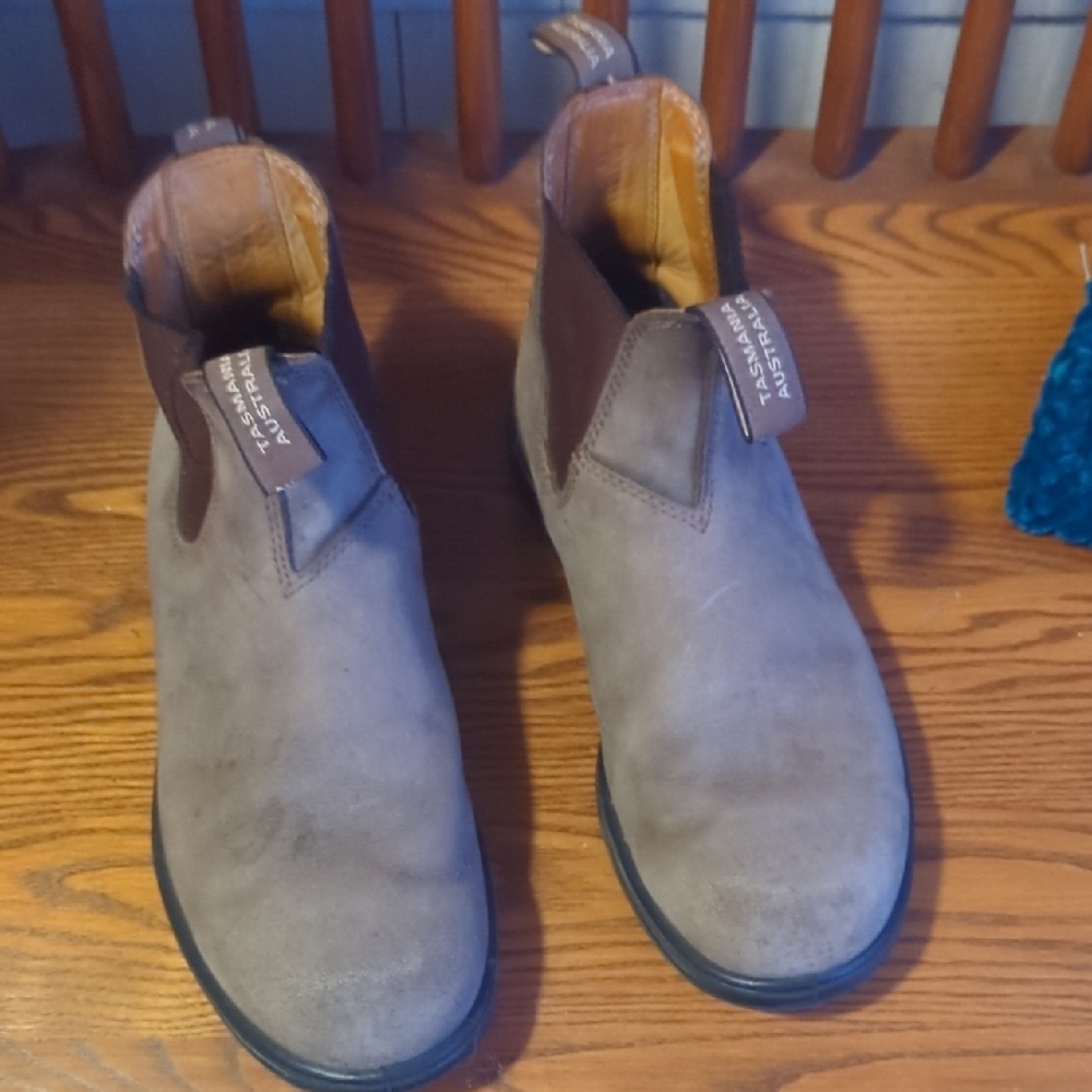 Rustic Blundstones